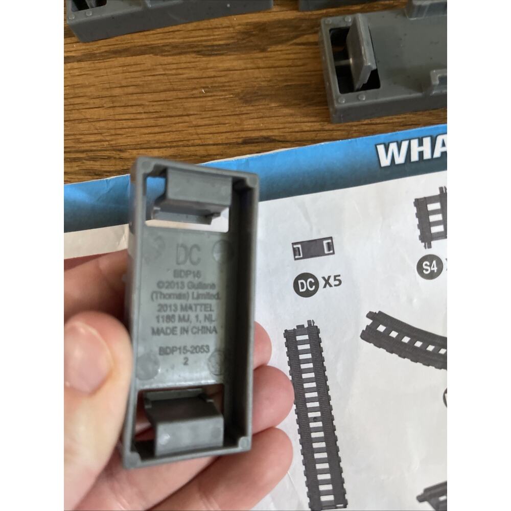 Thomas & Friends Trackmaster Shipwreck Rails Replacement Tracks & Risers - Picture 3 of 6